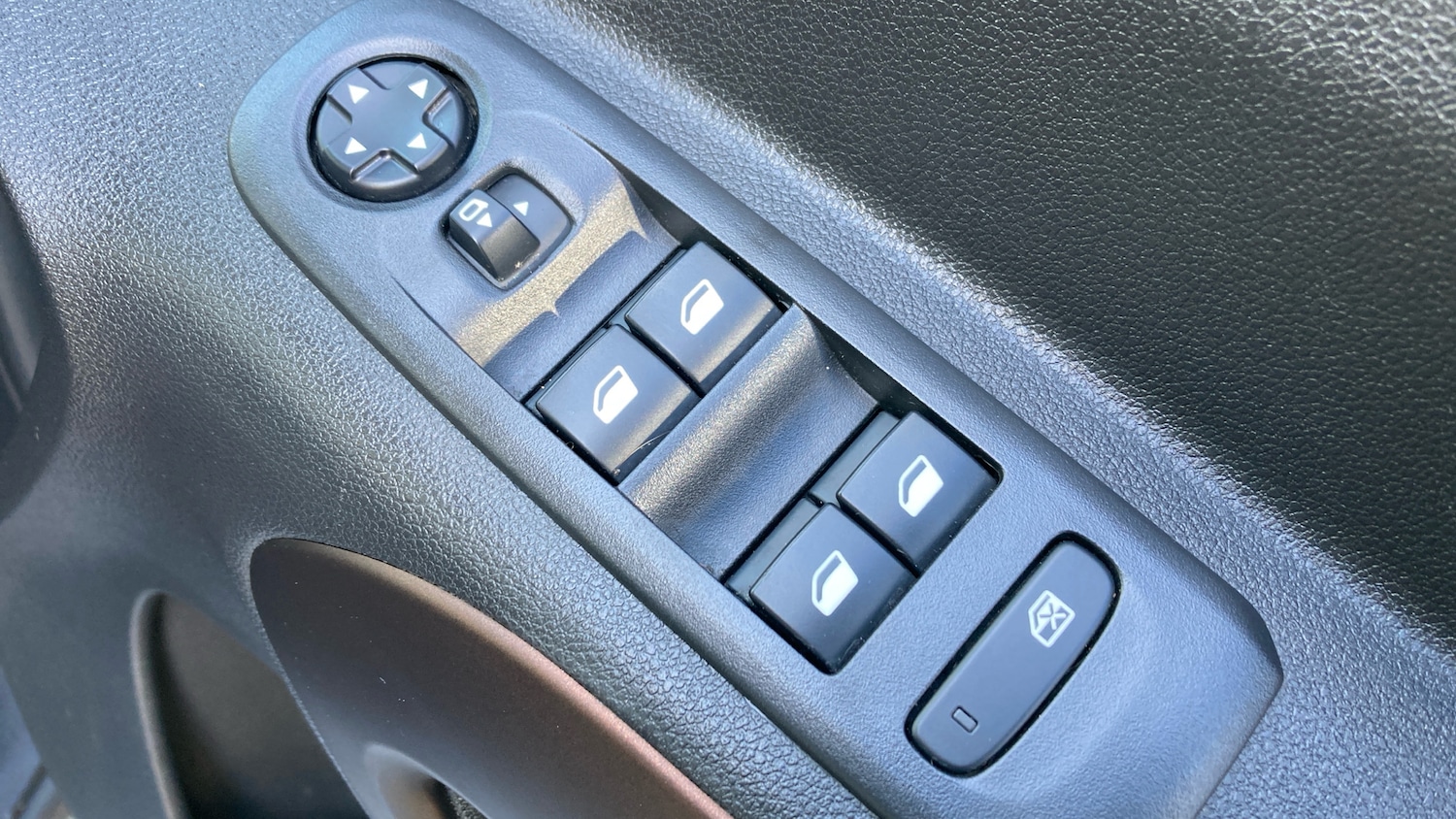 Used Peugeot Rifter 2021 for sale - 78197309: Photo 24