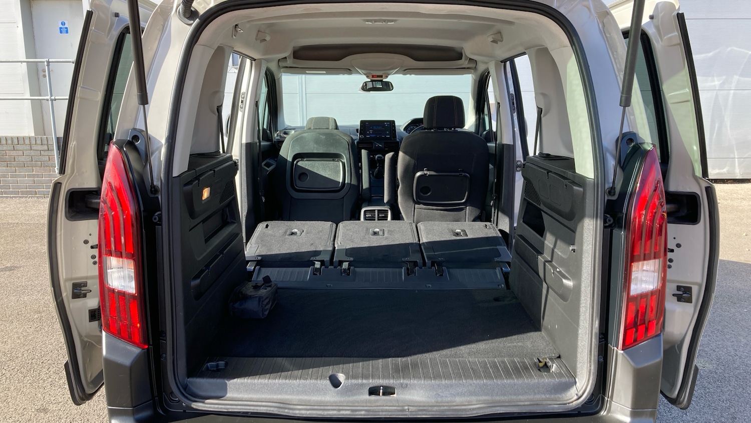 Used Peugeot Rifter 2021 for sale - 78197309: Photo 46