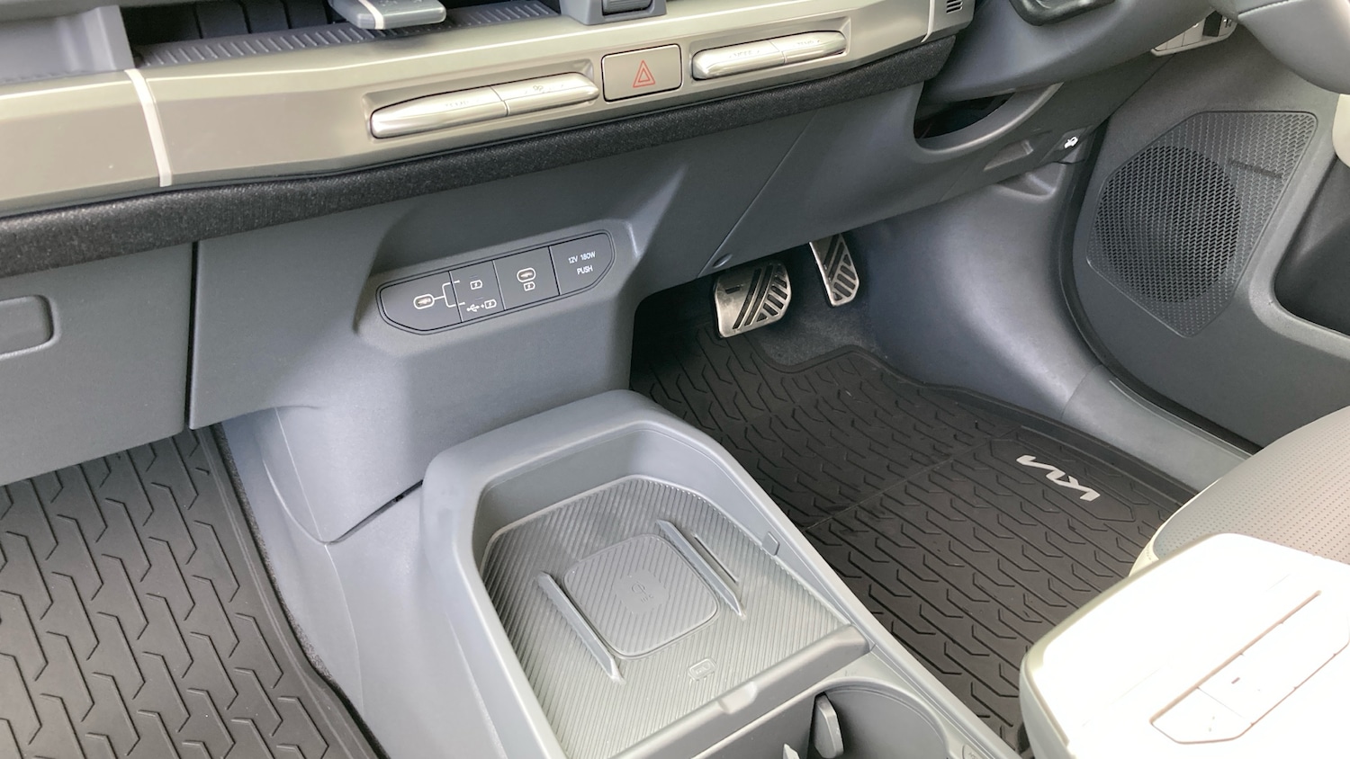 Used Kia EV3 2025 for sale - 76322408: Photo 13