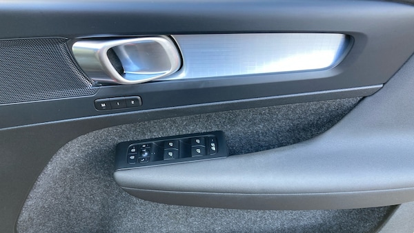 Used Volvo XC40 2023 for sale - 75241713: Photo 24