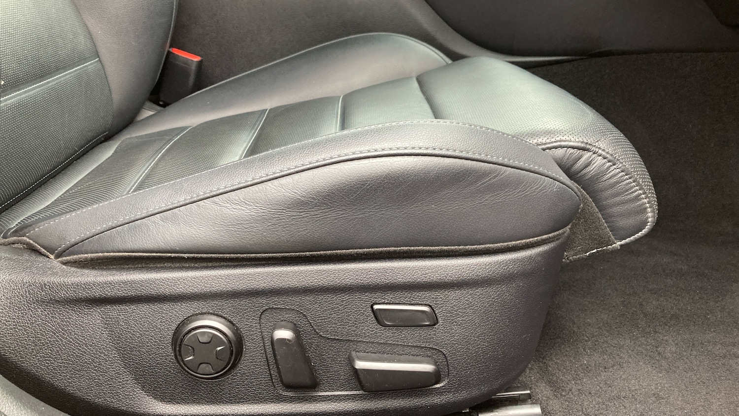 Used Kia Stinger 2019 for sale - 76567807: Photo 22