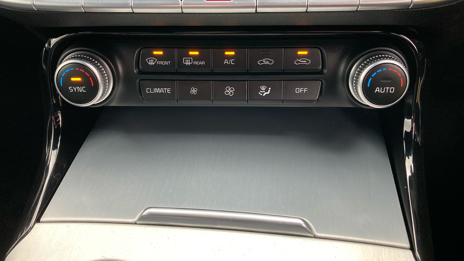 Used Kia Stinger 2019 for sale - 76567807: Photo 32