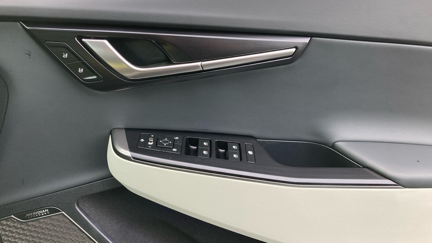 Used Kia EV6 2024 for sale - 76663595: Photo 23