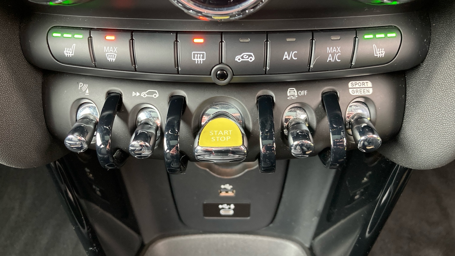 Used MINI Hatch 2021 for sale - 77220701: Photo 31