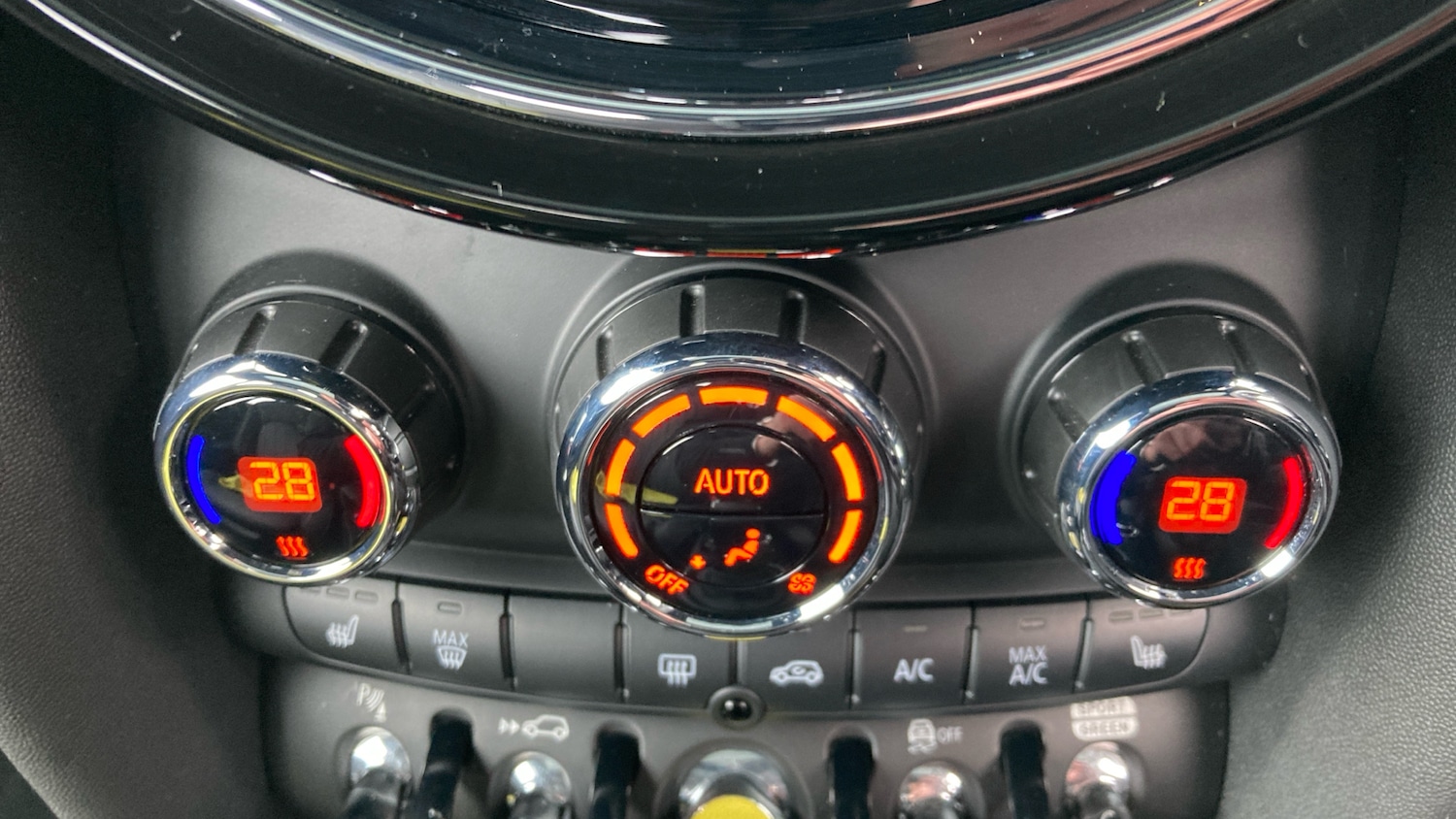 Used MINI Hatch 2021 for sale - 77220701: Photo 32