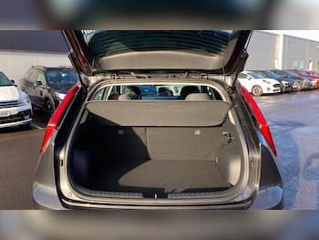 Used Kia Niro 2025 for sale - 76493647: Photo