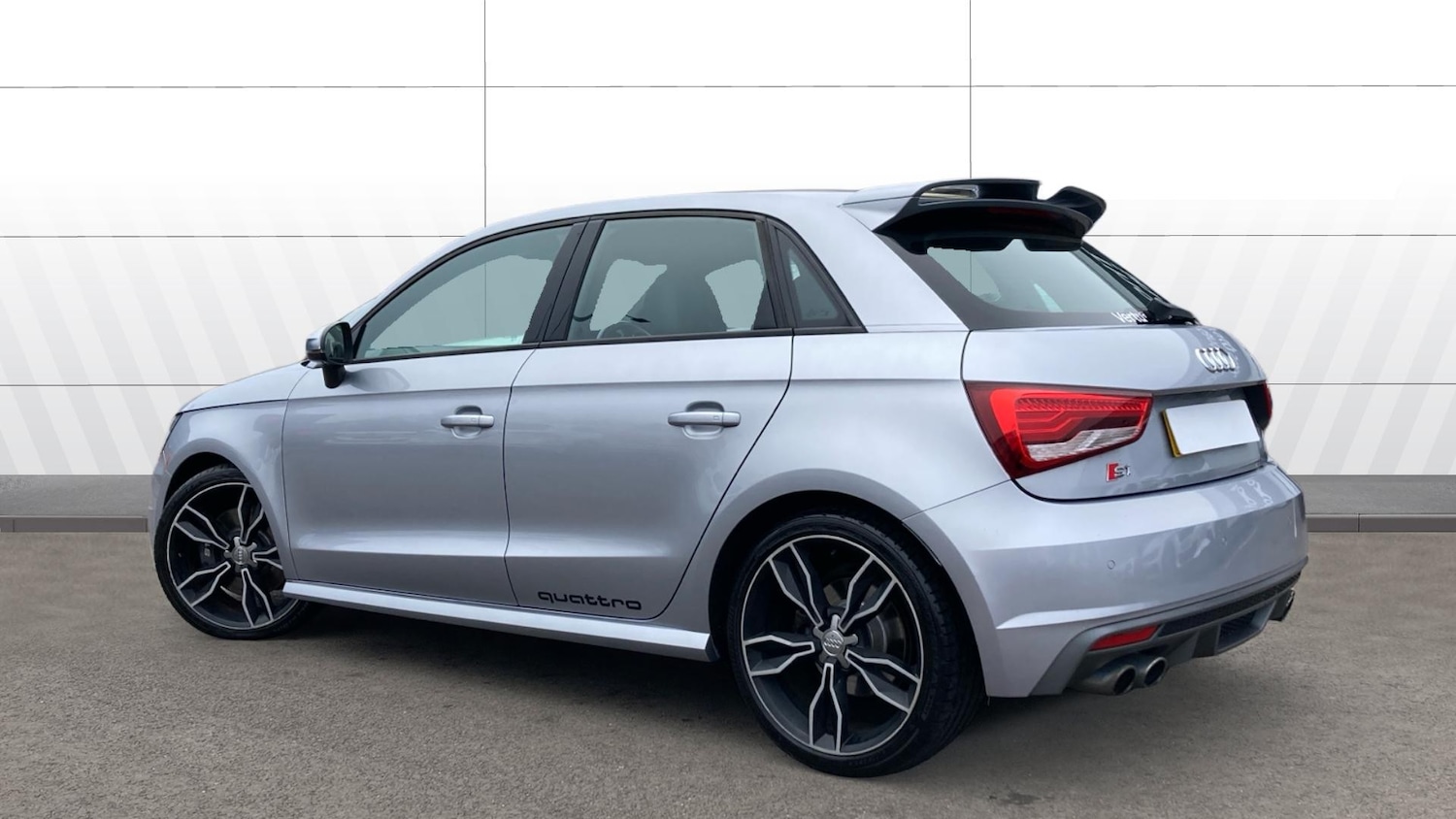 Used Audi A1 2017 for sale - 77775055: Photo 2