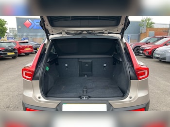 Used Volvo XC40 2023 for sale - 75797401: Photo