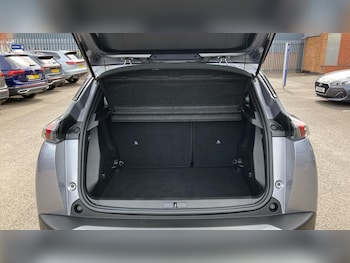 Used Peugeot 2008 2023 for sale - 75596010: Photo
