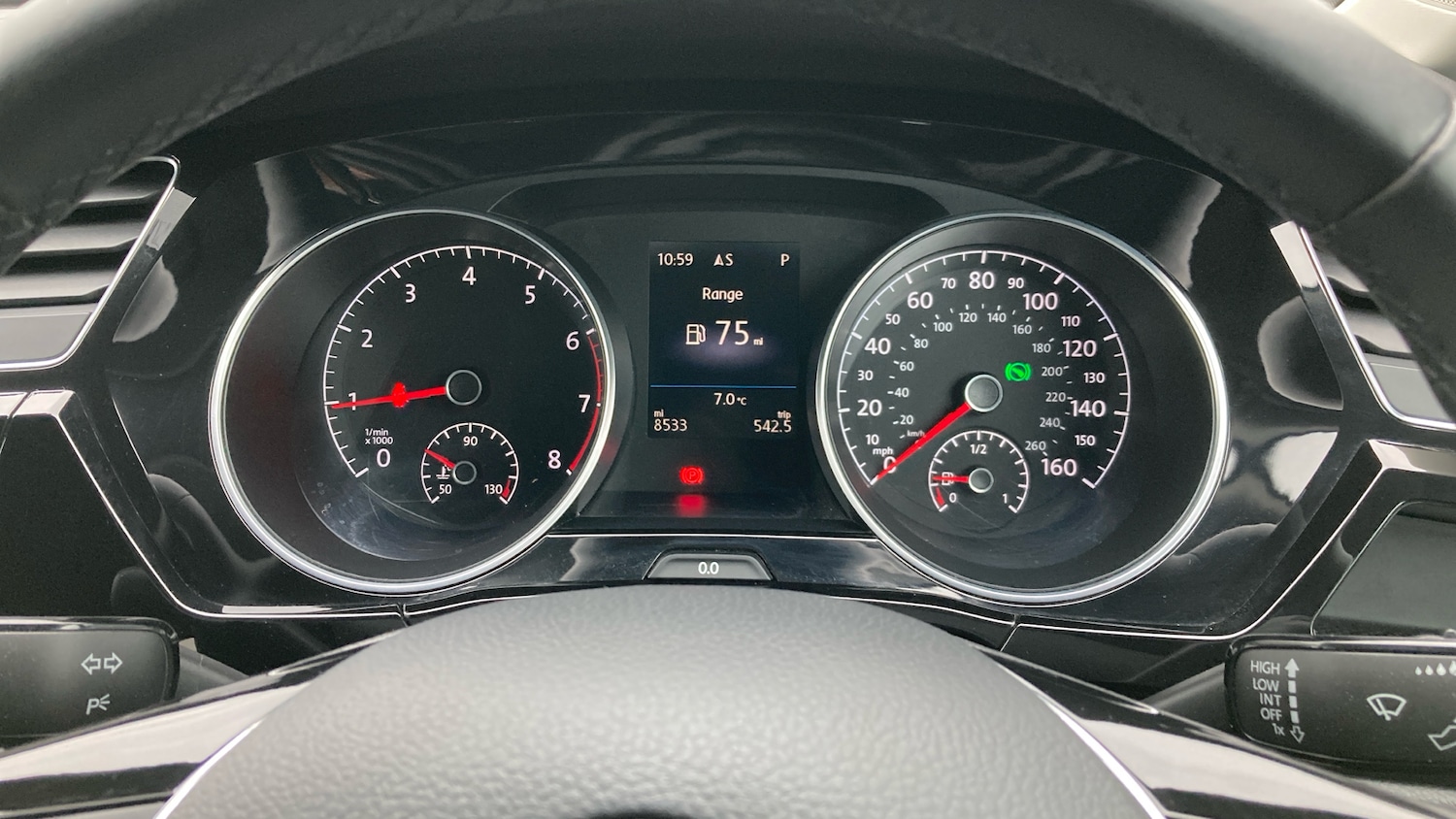 Used Volkswagen Touran 2020 for sale - 77760505: Photo 11