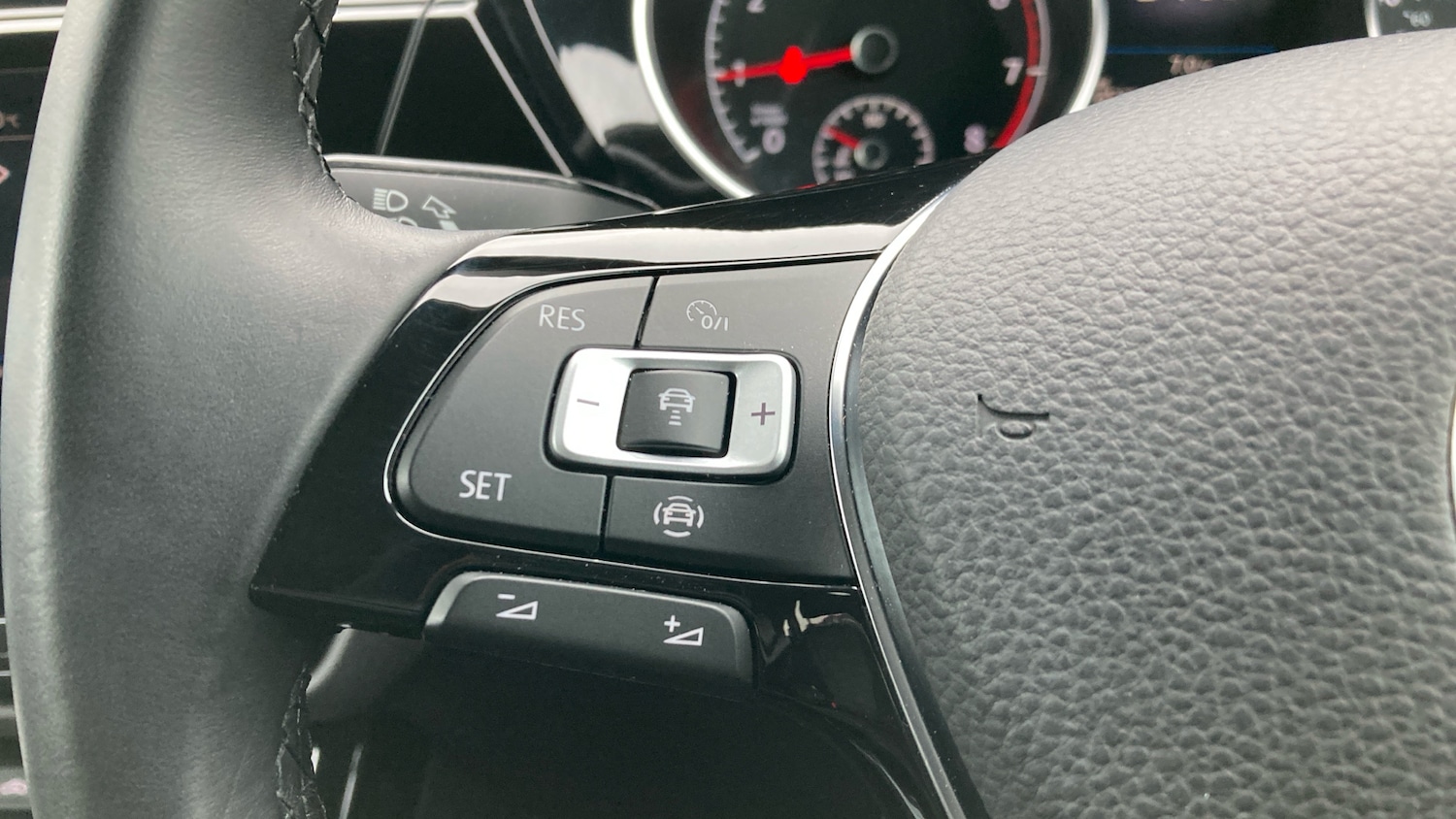 Used Volkswagen Touran 2020 for sale - 77760505: Photo 17