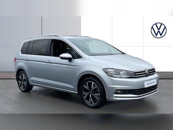 Used Volkswagen Touran 2020 for sale - 77760505: Photo