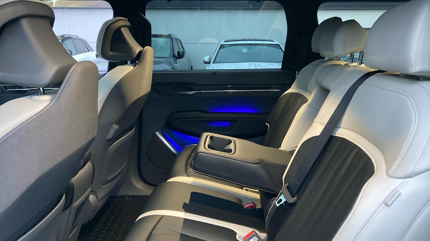 Used Kia EV9 2025 for sale - 77107478: Photo 16