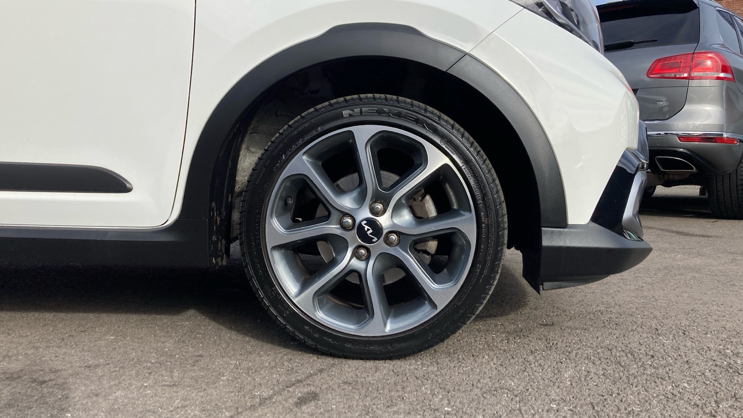 Used Kia Picanto 2023 for sale - 77804359: Photo 7