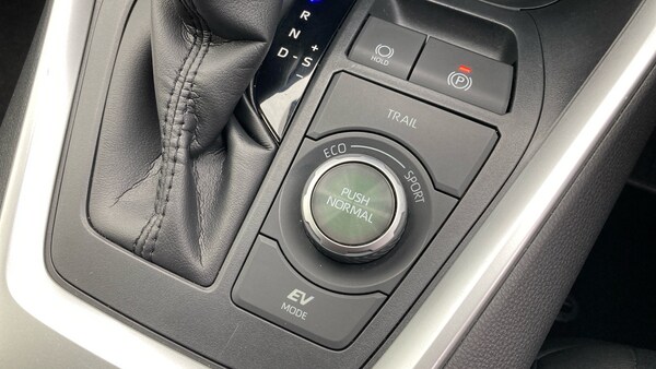 Used Toyota RAV4 2020 for sale - 76263164: Photo 28