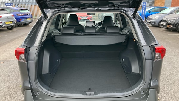 Used Toyota RAV4 2020 for sale - 76263164: Photo 4