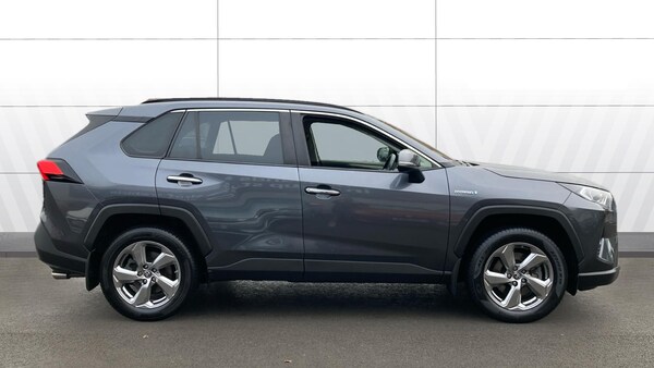 Used Toyota RAV4 2020 for sale - 76263164: Photo 5