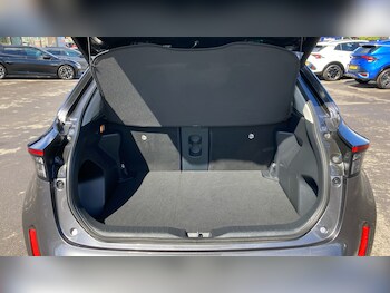 Used Toyota Yaris Cross 2023 for sale - 78956514: Photo