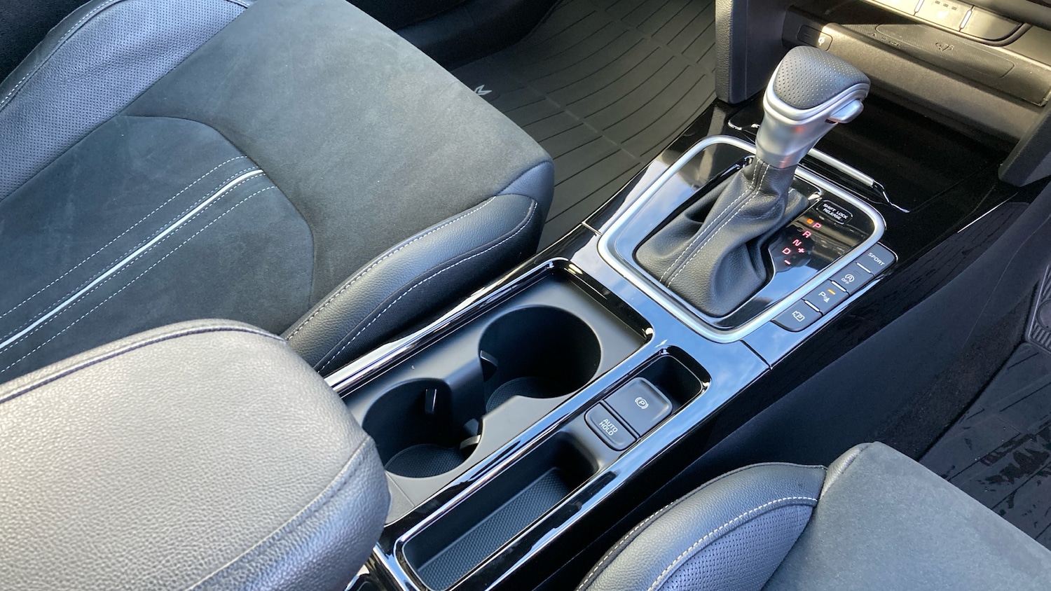 Used Kia XCeed 2025 for sale - 76393936: Photo 27