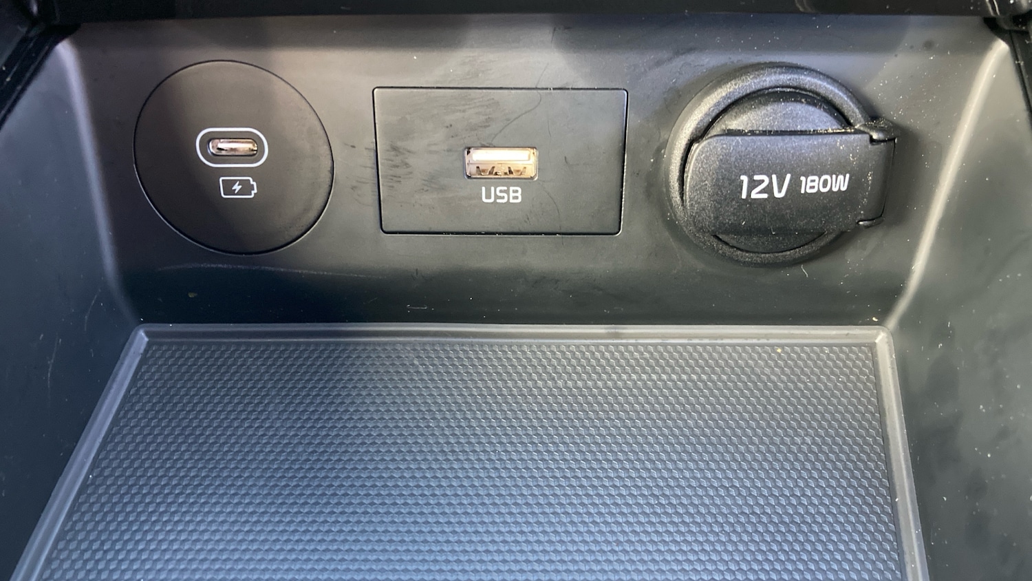 Used Kia XCeed 2025 for sale - 76393936: Photo 30