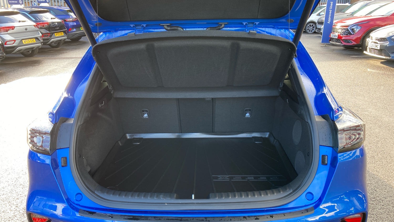 Used Kia XCeed 2025 for sale - 76393936: Photo 4