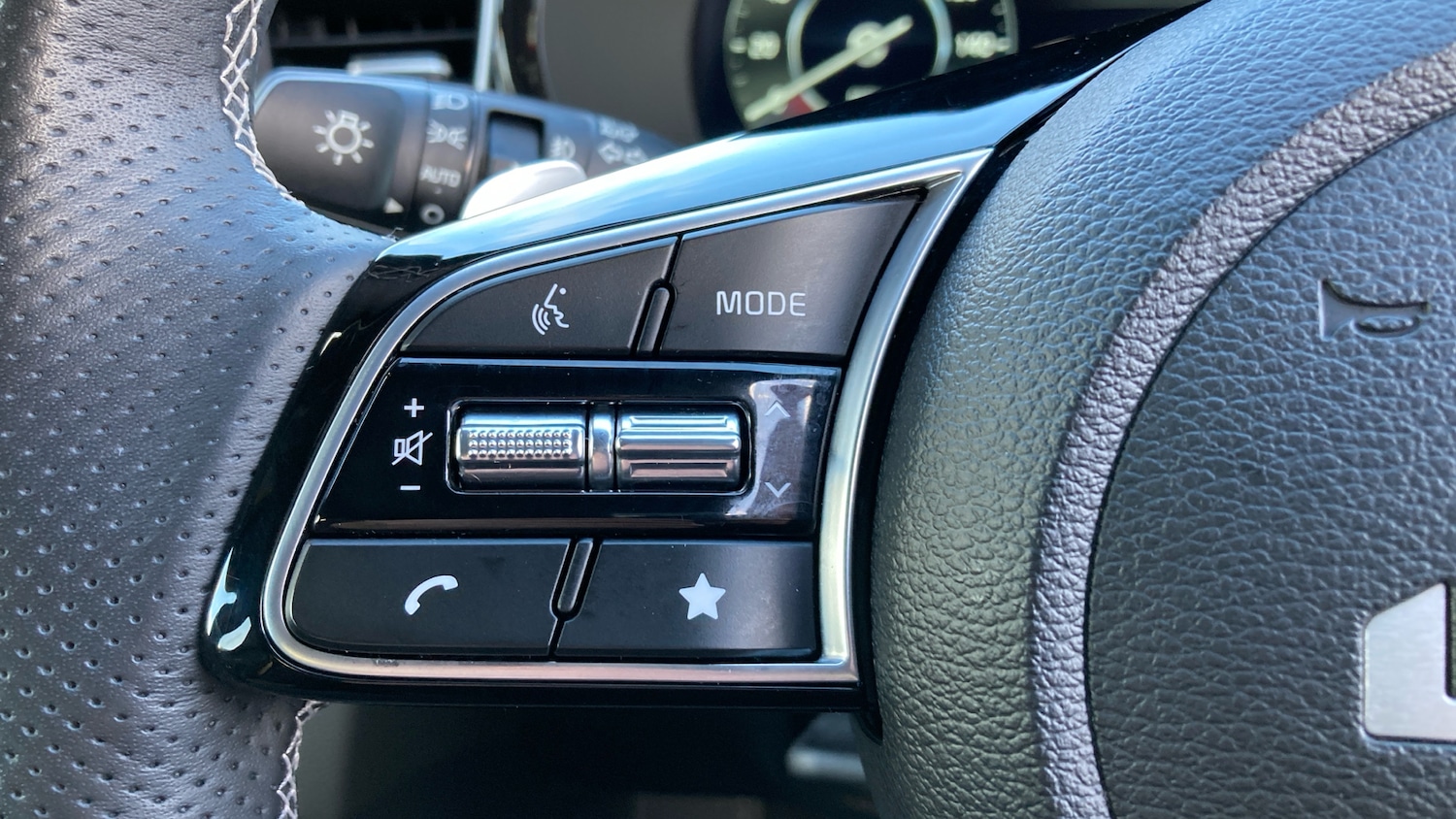 Used Kia XCeed 2025 for sale - 76393936: Photo 44