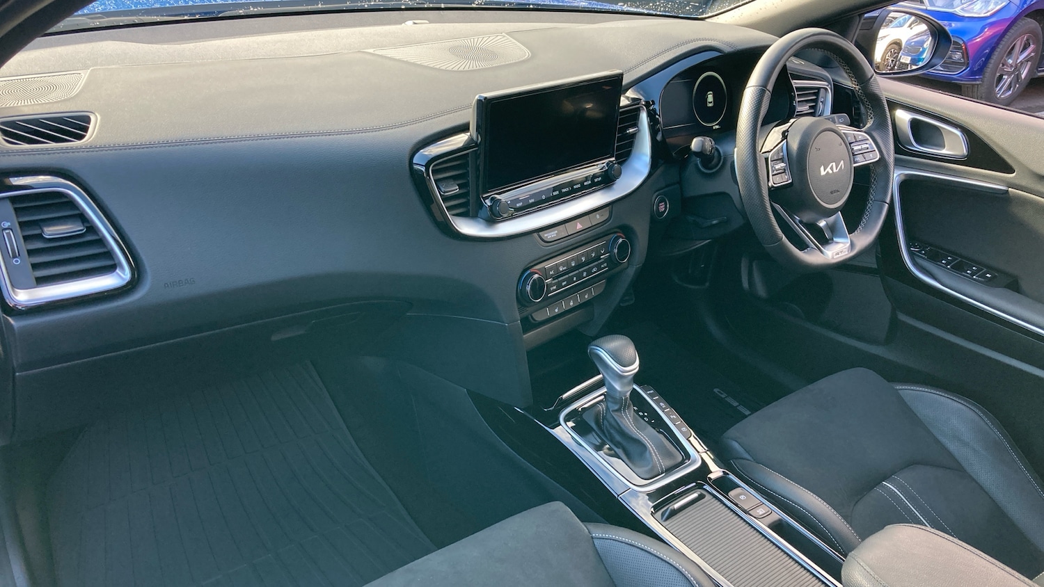 Used Kia XCeed 2025 for sale - 76393936: Photo 9