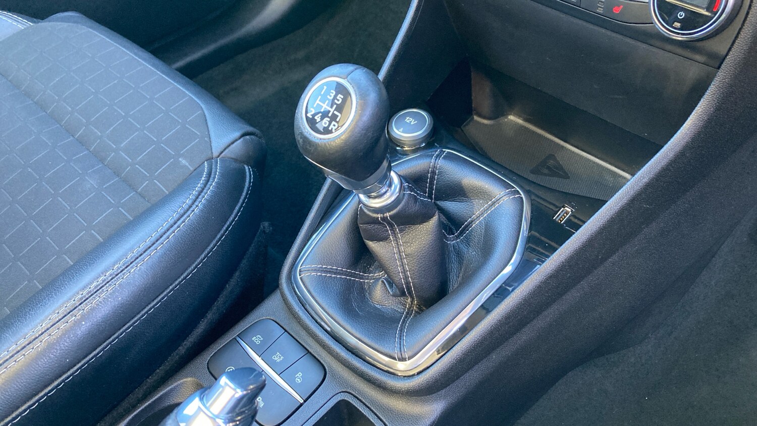 Used Ford Fiesta 2019 for sale - 77933898: Photo 24