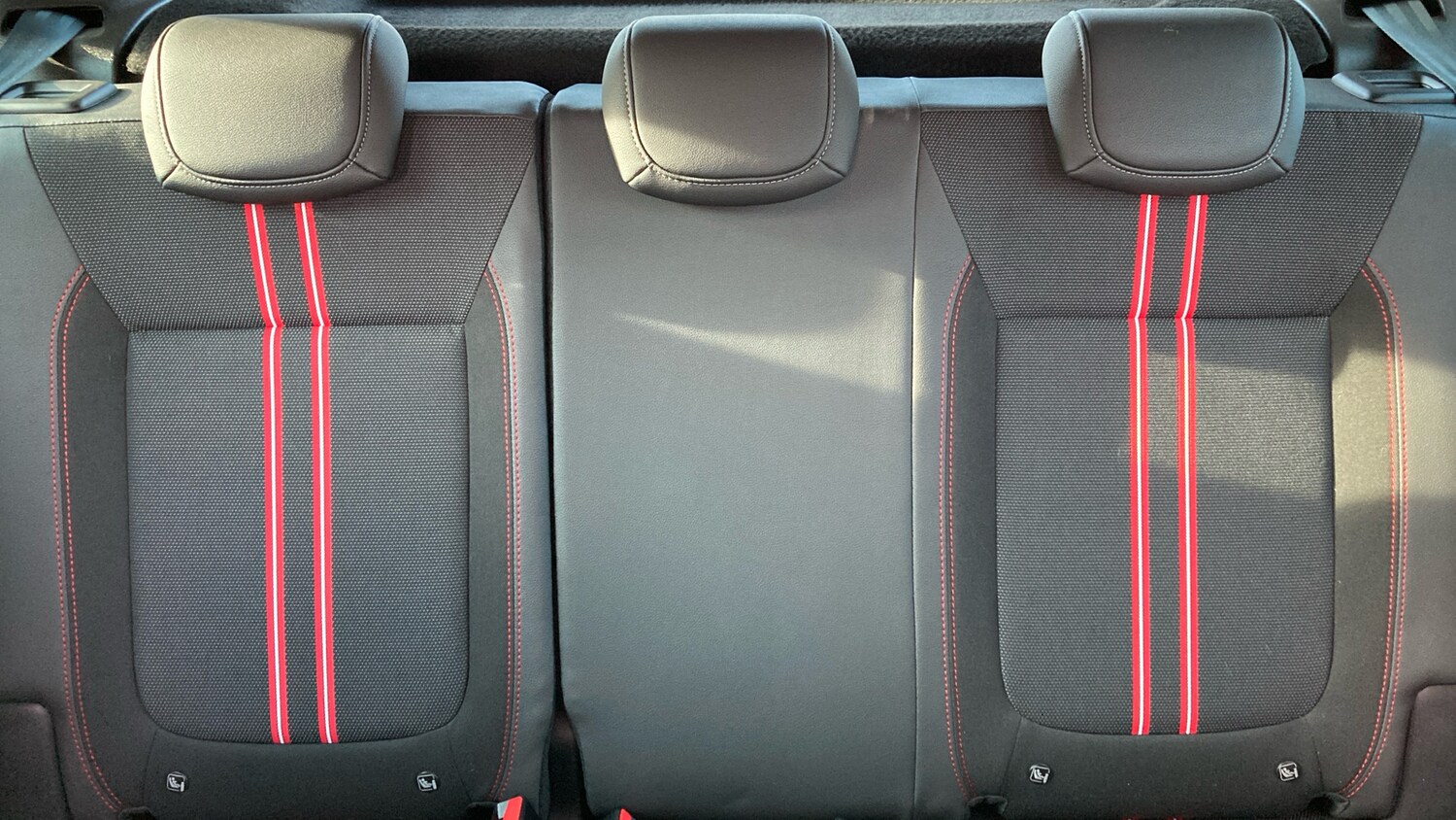 Used Vauxhall Crossland 2023 for sale - 77962157: Photo 15