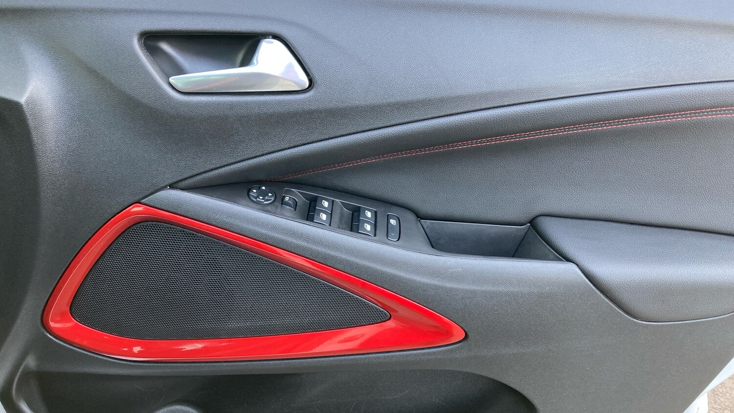 Used Vauxhall Crossland 2023 for sale - 77962157: Photo 23