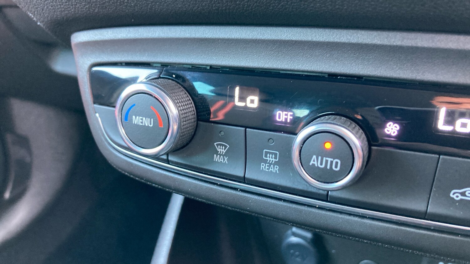 Used Vauxhall Crossland 2023 for sale - 77962157: Photo 29