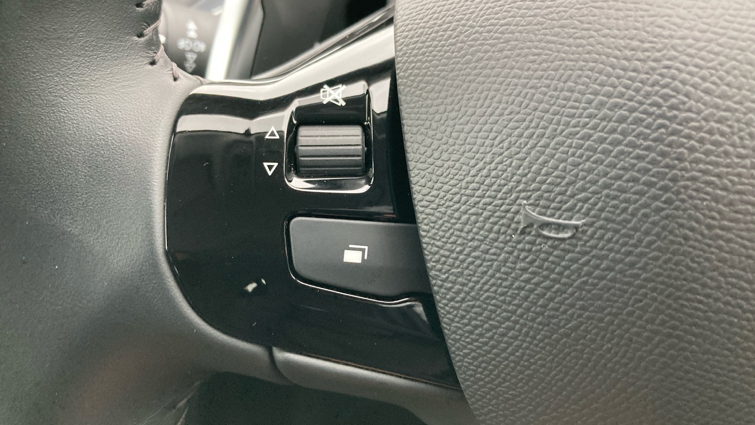 Used Peugeot 308 2021 for sale - 76588542: Photo 37