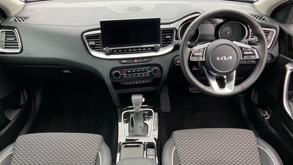 Used Kia XCeed 2025 for sale - 76275892: Photo 10