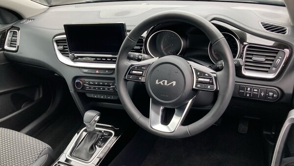 Used Kia XCeed 2025 for sale - 76275892: Photo 11