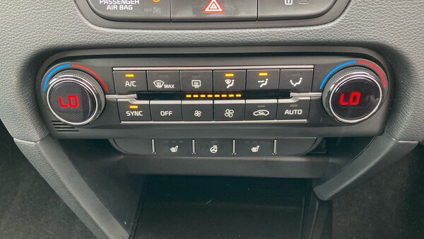 Used Kia XCeed 2025 for sale - 76275892: Photo 29