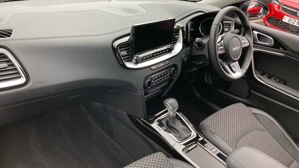 Used Kia XCeed 2025 for sale - 76275892: Photo 9