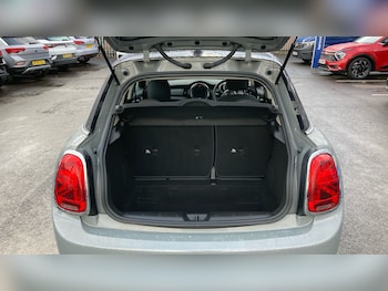 Used MINI Hatch 2020 for sale - 76663613: Photo