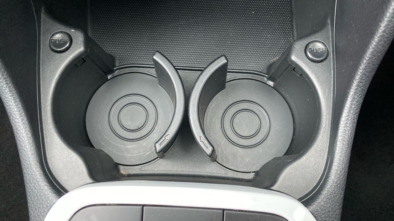 Used Kia Picanto 2019 for sale - 76382536: Photo 27