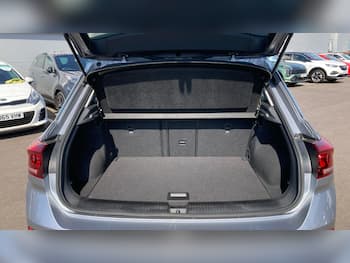 Used Volkswagen T-Roc 2023 for sale - 79511908: Photo