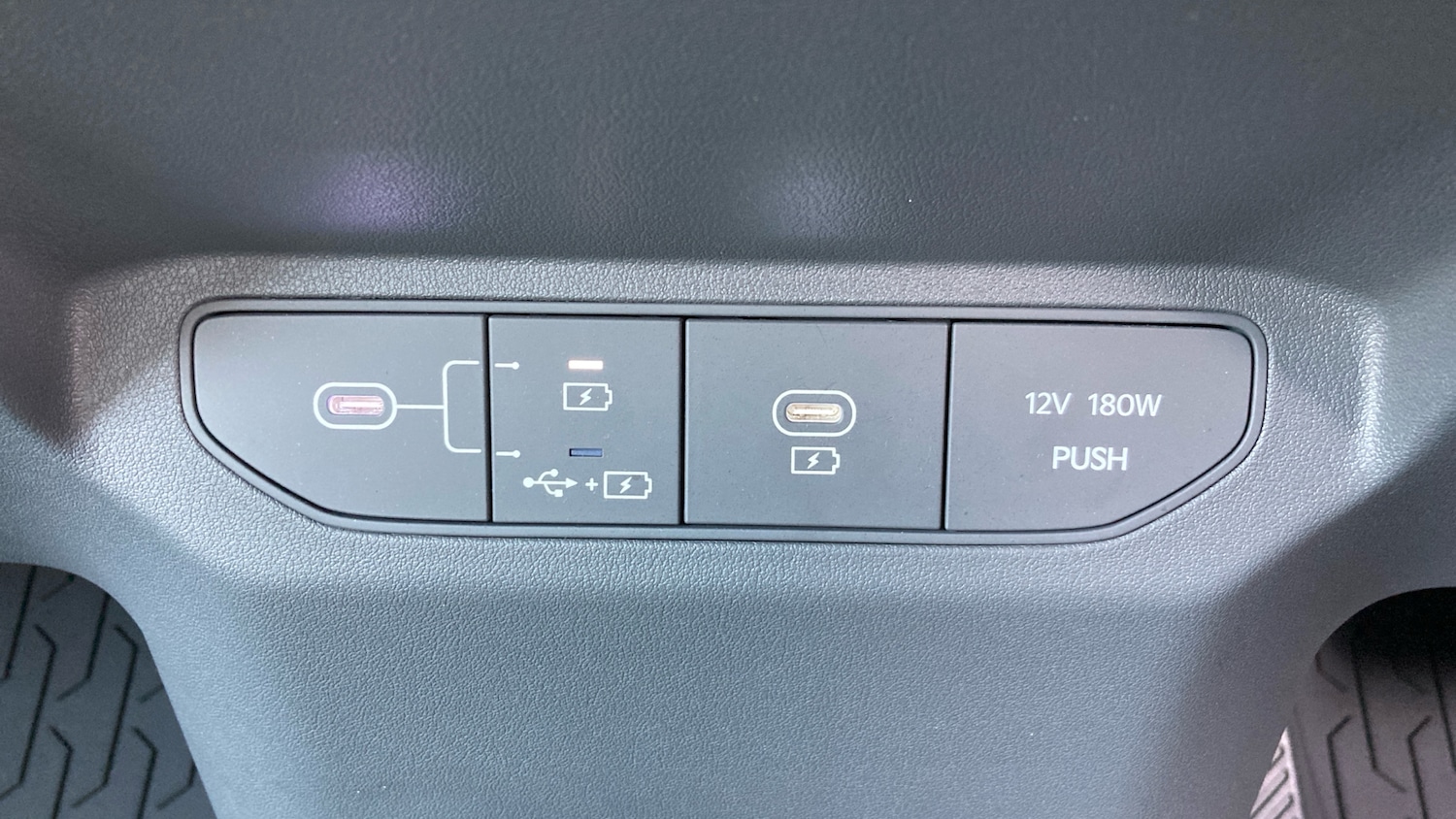 Used Kia EV3 2025 for sale - 76322405: Photo 32