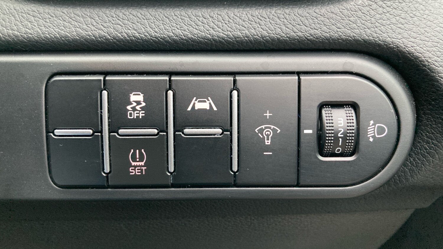 Used Kia Ceed 2025 for sale - 77687860: Photo 44