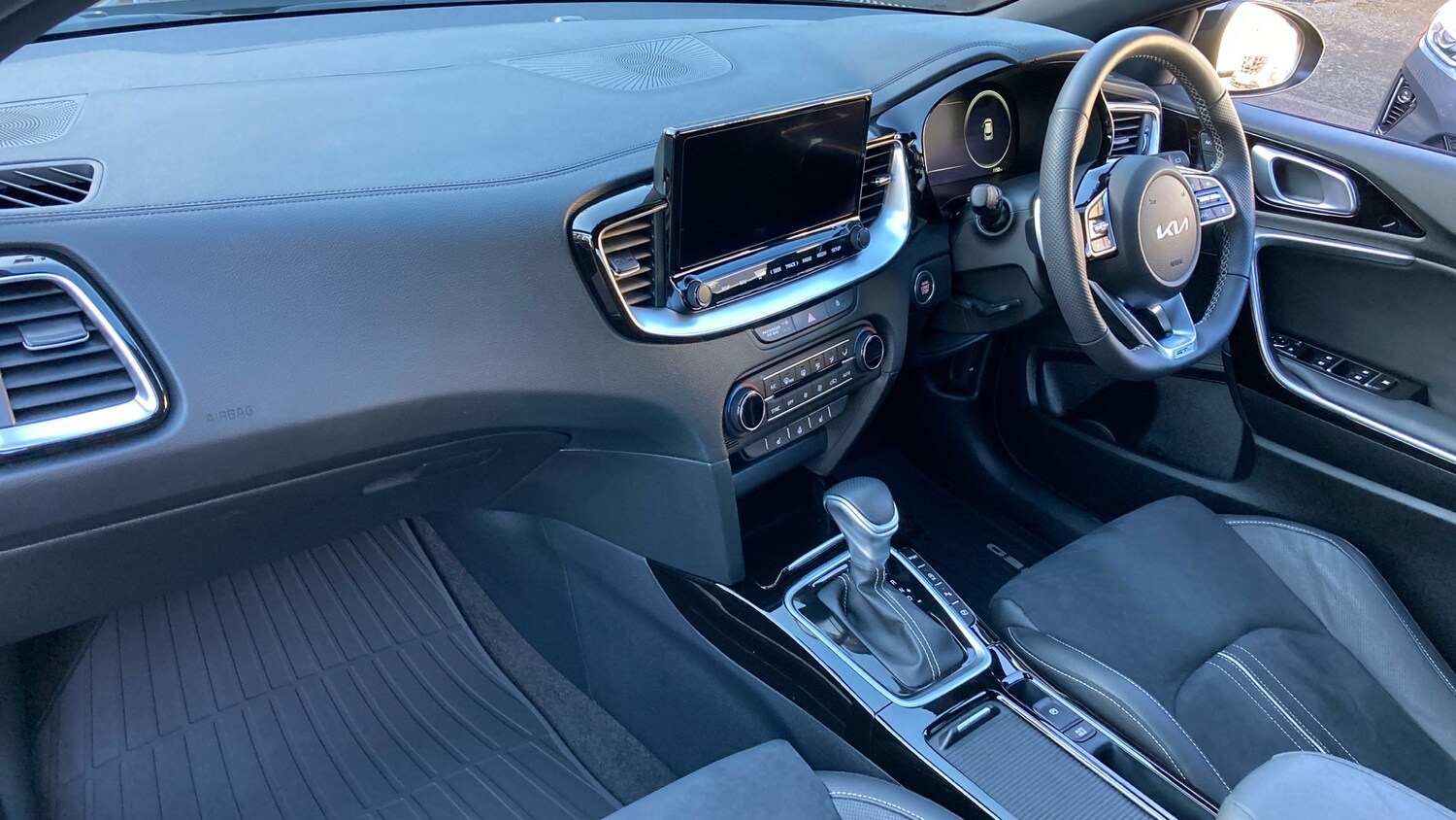 Used Kia XCeed 2025 for sale - 76161809: Photo 9