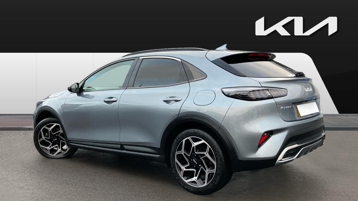 Used Kia XCeed 2023 for sale - 76845198: Photo 2