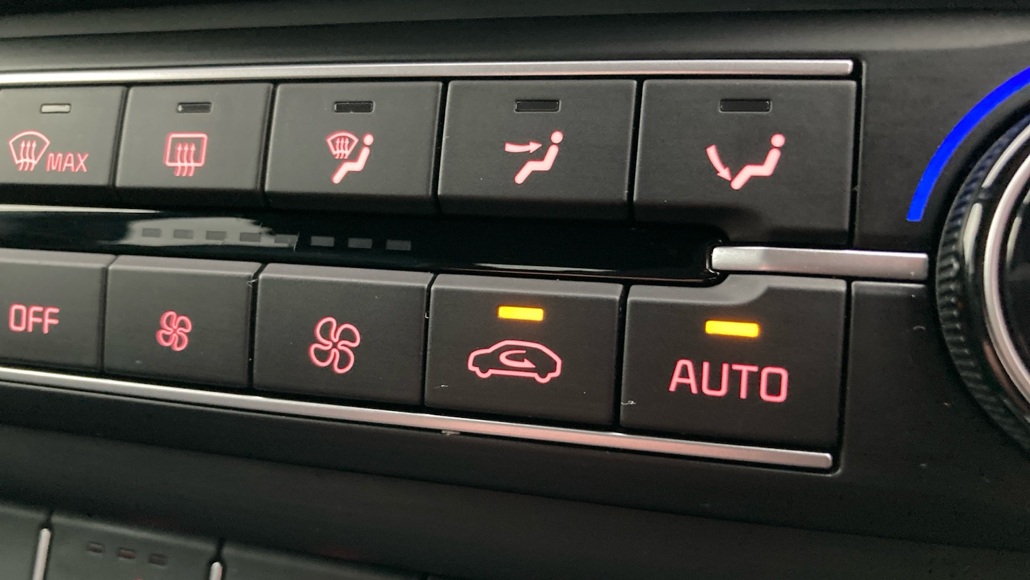 Used Kia XCeed 2023 for sale - 76845198: Photo 30