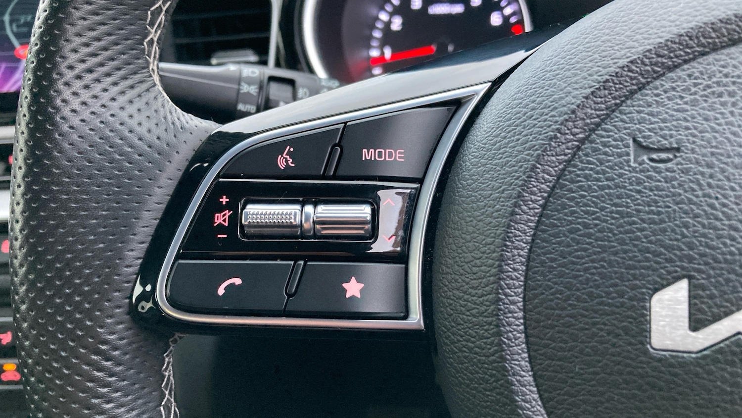 Used Kia XCeed 2023 for sale - 76845198: Photo 39