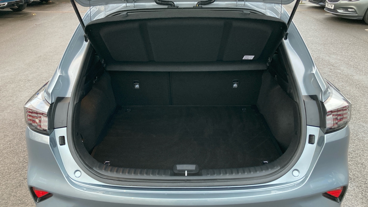 Used Kia XCeed 2023 for sale - 76845198: Photo 4