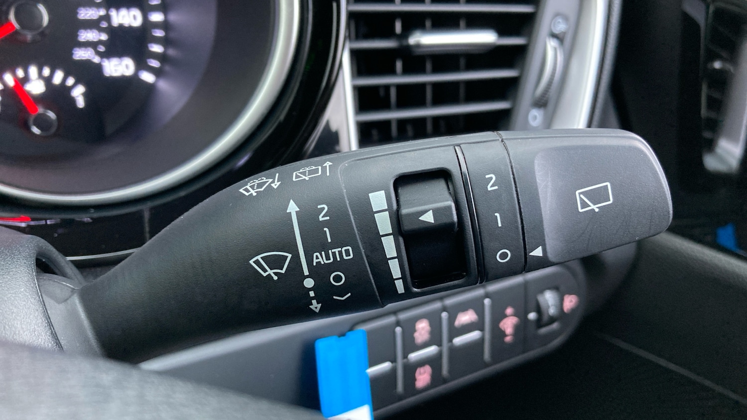 Used Kia XCeed 2023 for sale - 76845198: Photo 42