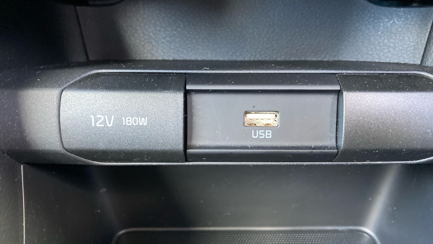 Used Kia Picanto 2023 for sale - 77845177: Photo 25