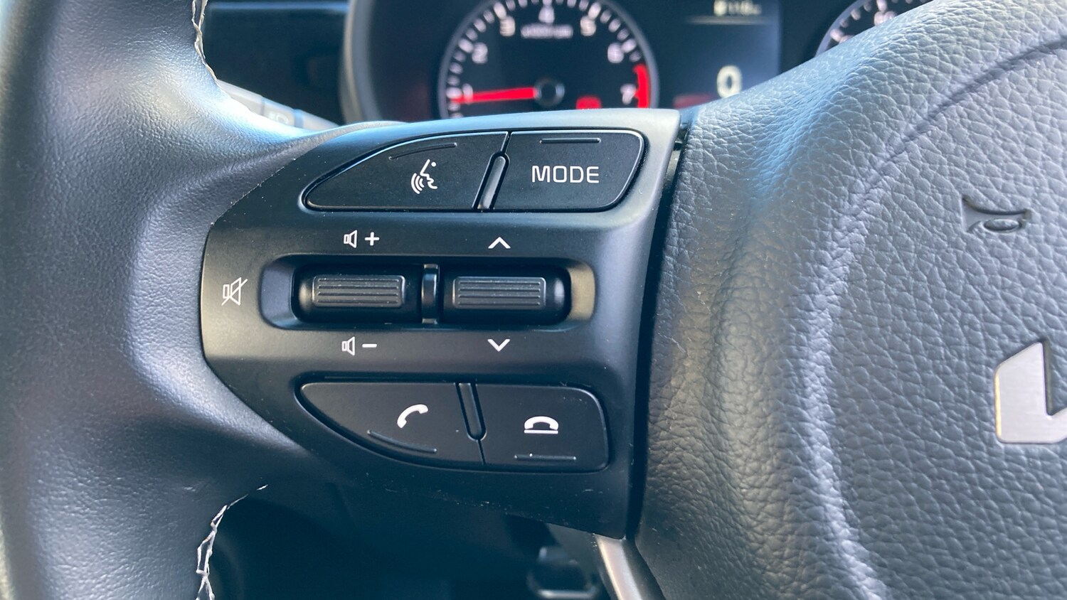 Used Kia Picanto 2023 for sale - 77845177: Photo 34