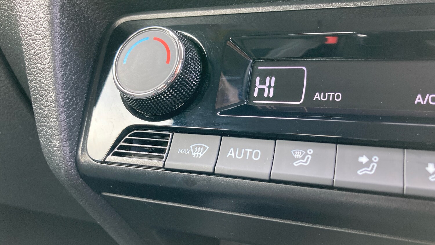 Used Skoda Fabia 2018 for sale - 77543508: Photo 28